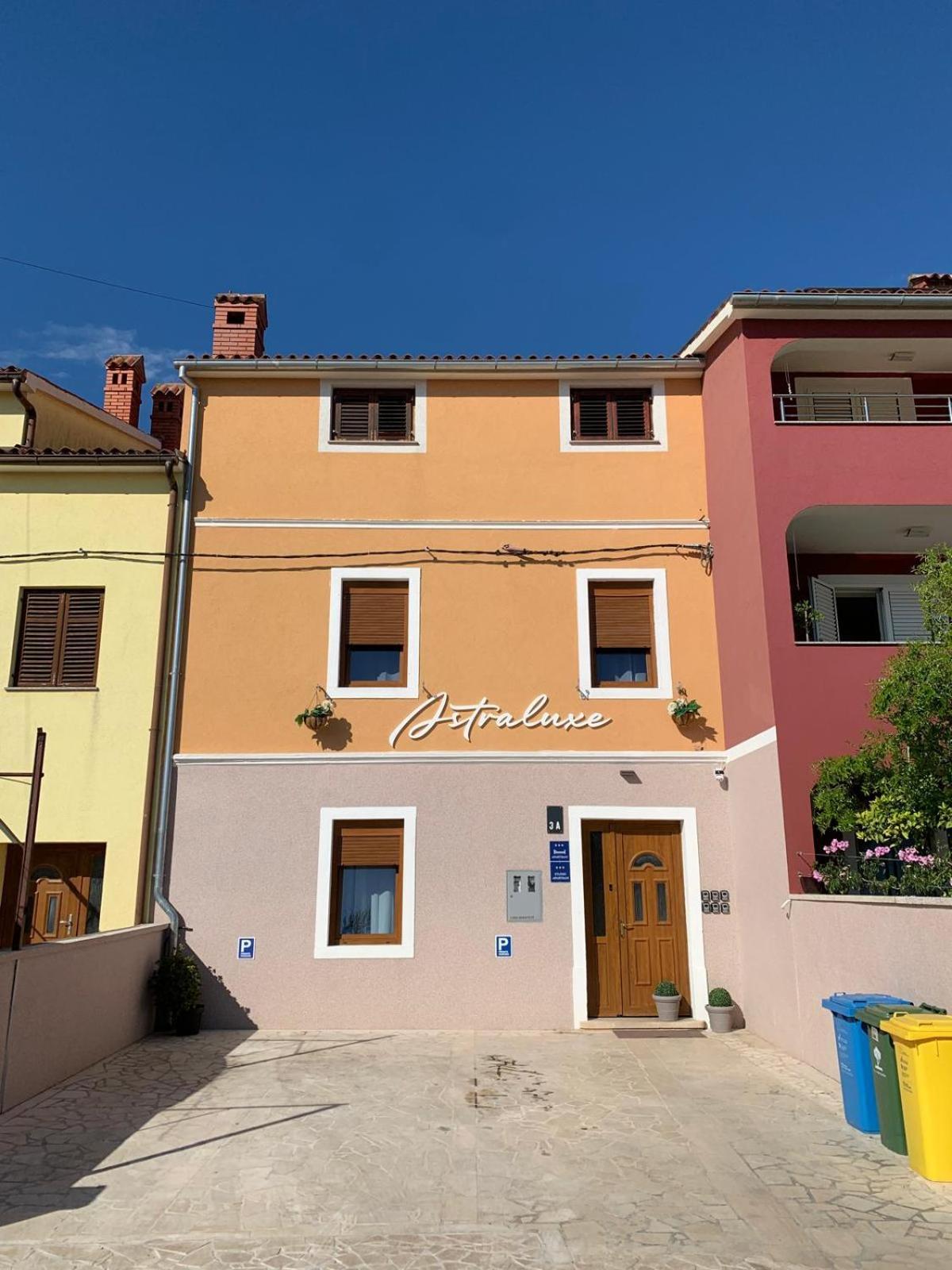Astraluxe Apartment Fazana Exterior photo