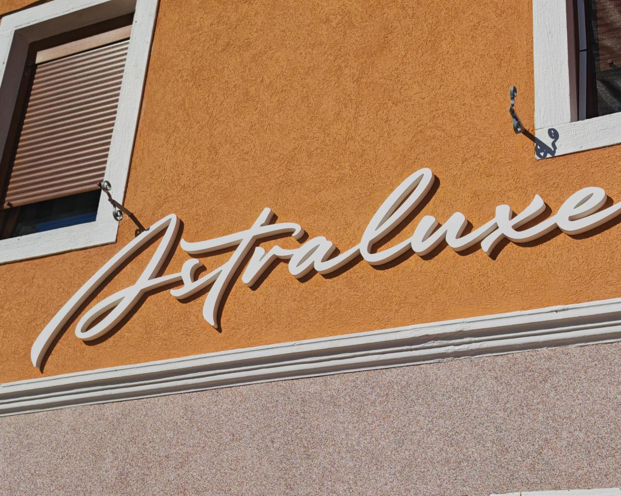 Astraluxe Apartment Fazana Exterior photo